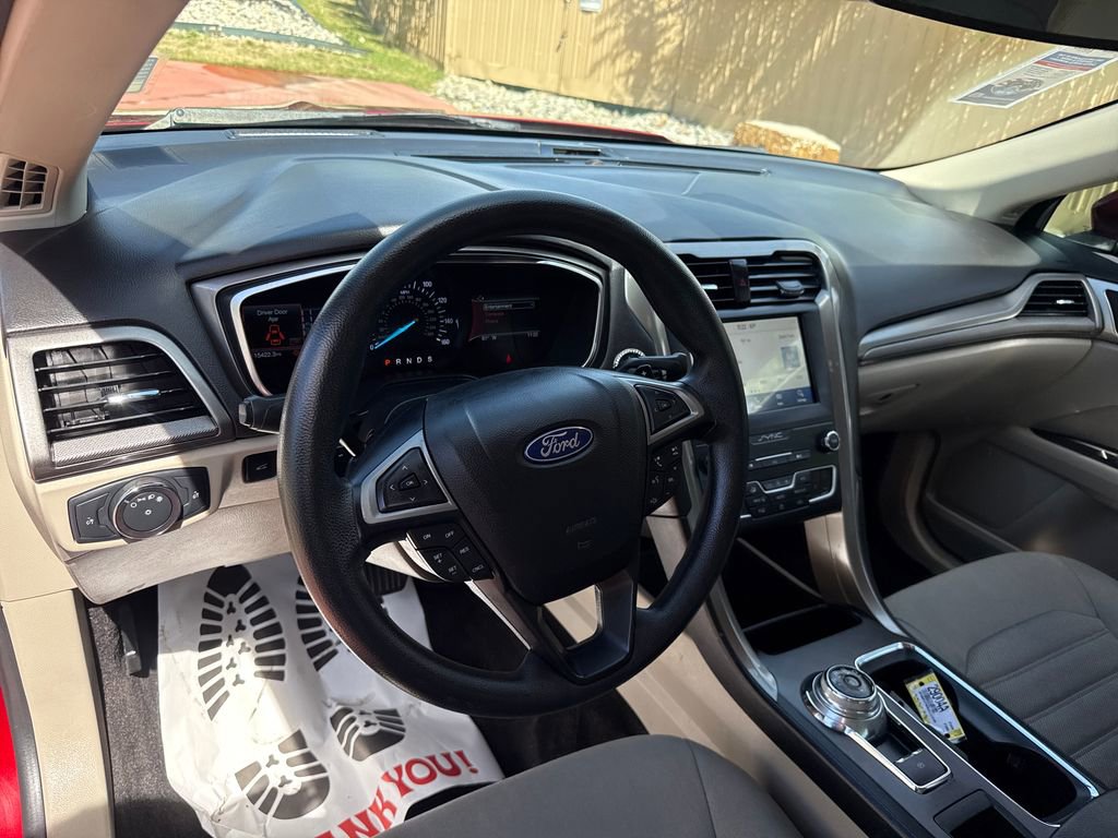 Certified 2019 Ford Fusion SE AWD/4WD image 14