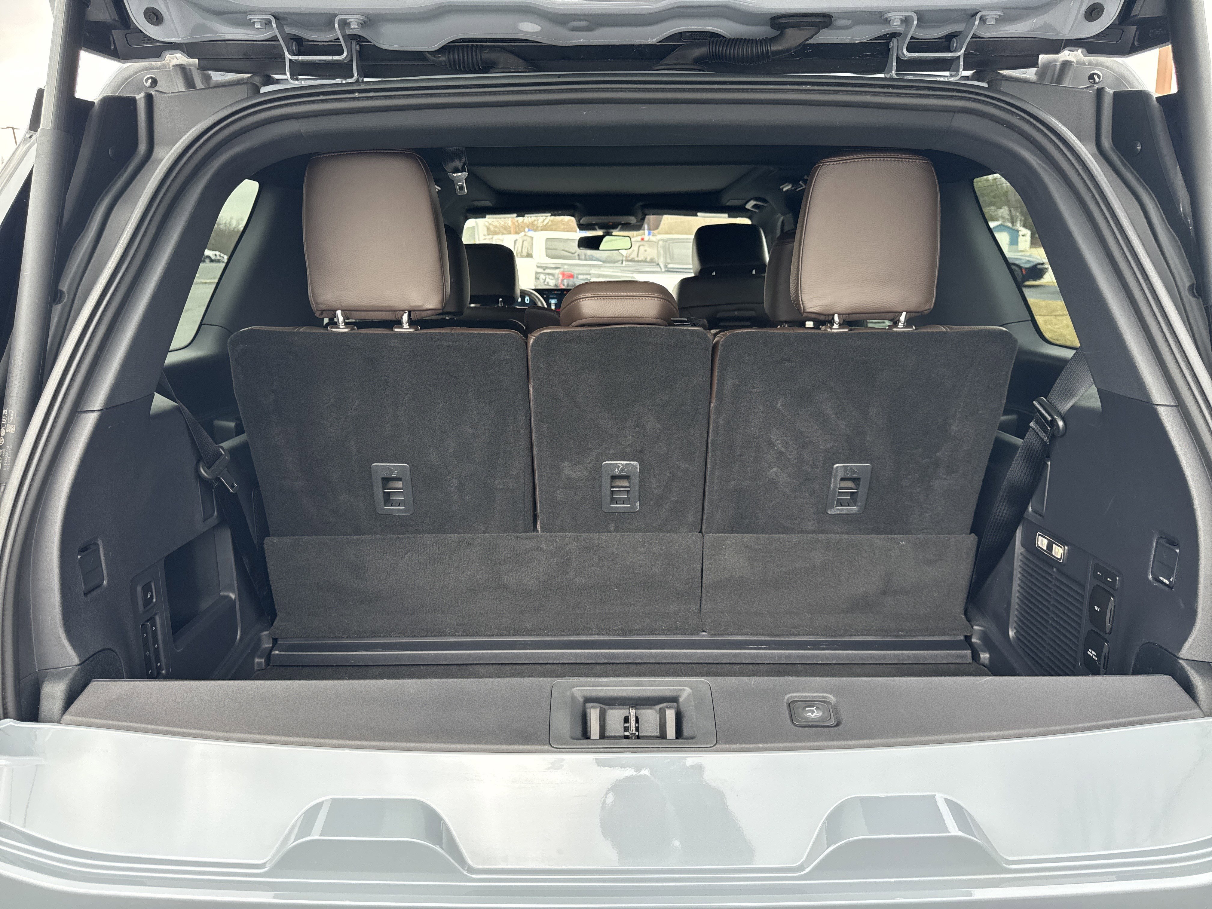 Certified 2025 Ford Expedition King Ranch image 18