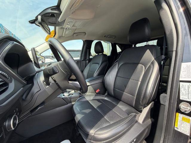 Certified 2025 Ford Escape Platinum AWD/4WD image 15