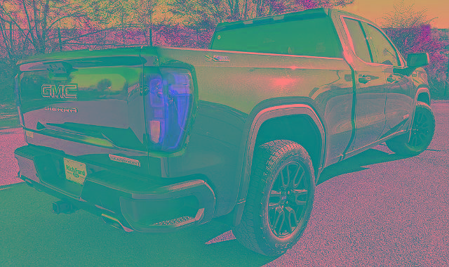 Used 2023 GMC Sierra 1500 Elevation image 4