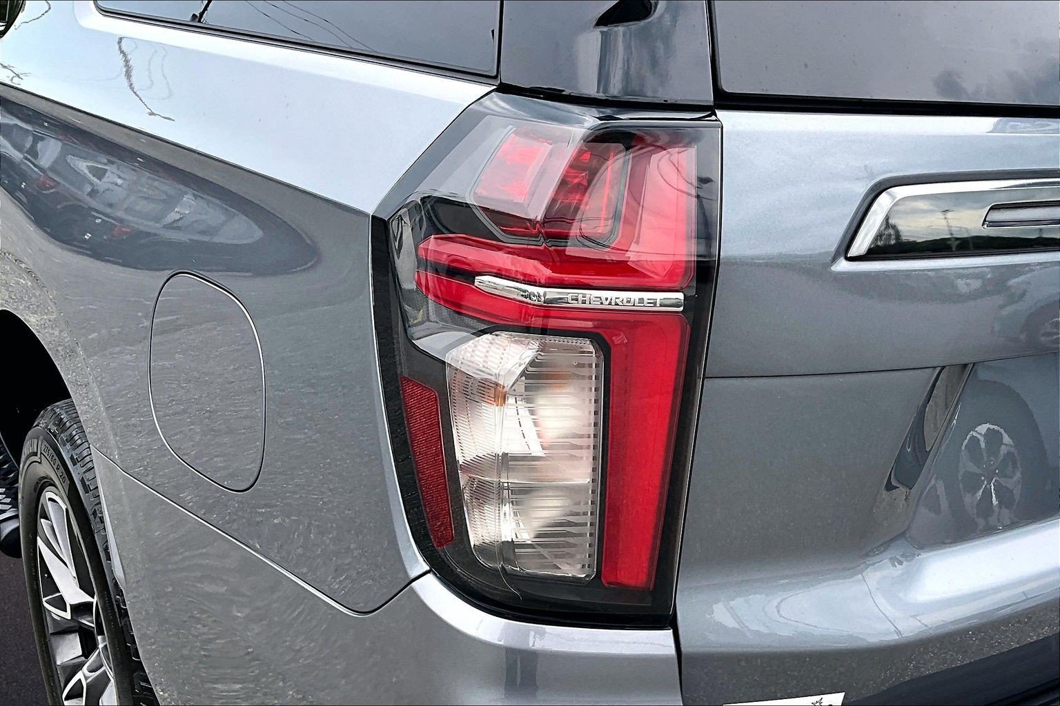 Used 2022 Chevrolet Suburban Z71 w/ Luxury Package AWD/4WD image 31