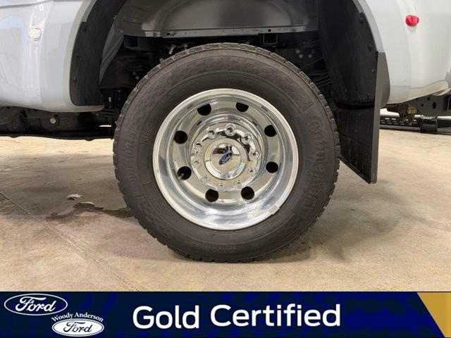Certified 2026 Ford F450 Platinum w/ FX4 Off-Road Package AWD/4WD image 8