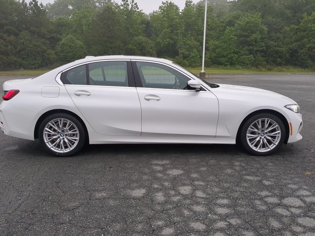 Used 2024 BMW 330i Sedan RWD image 3