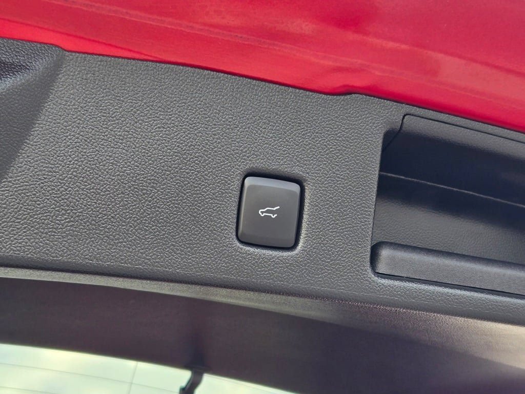 Certified 2023 Ford Escape Active AWD/4WD image 14