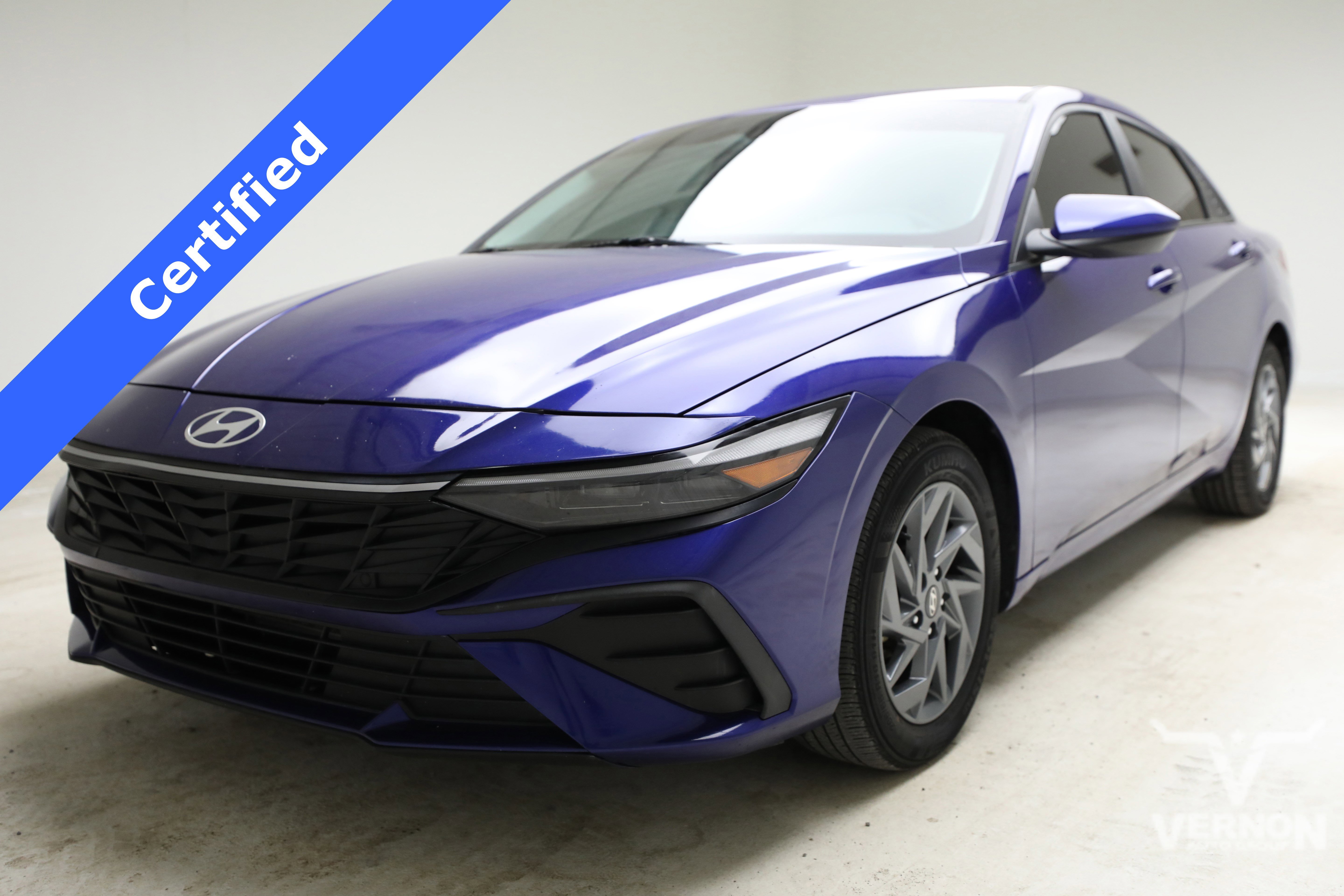 Used 2024 Hyundai Elantra SEL image 1