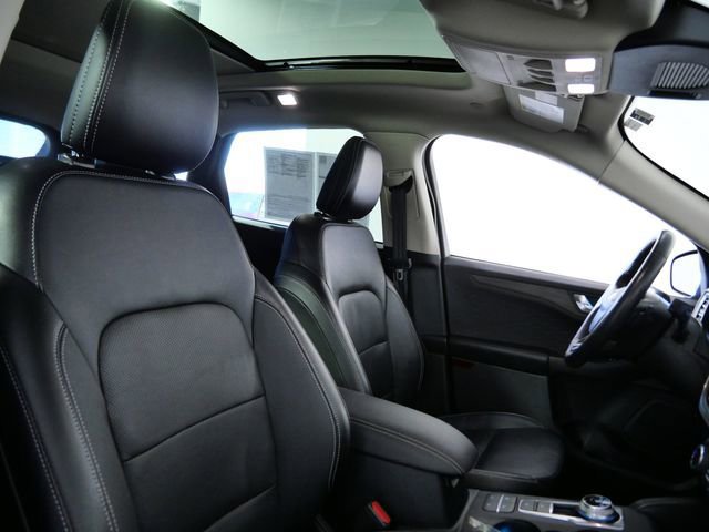 Certified 2020 Ford Escape Titanium image 12