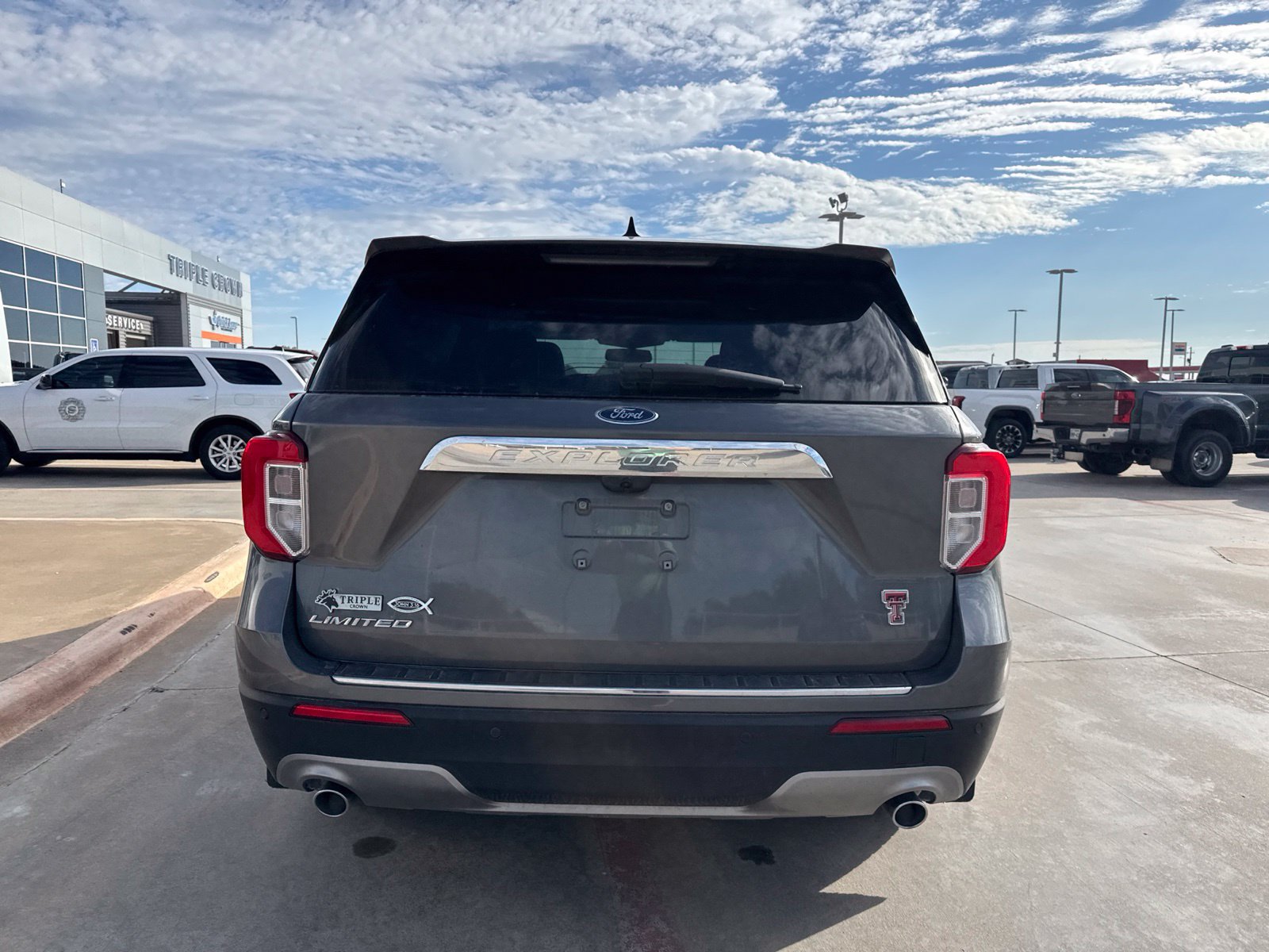 Certified 2023 Ford Explorer Limited w/ Limited Technology Package RWD image 4
