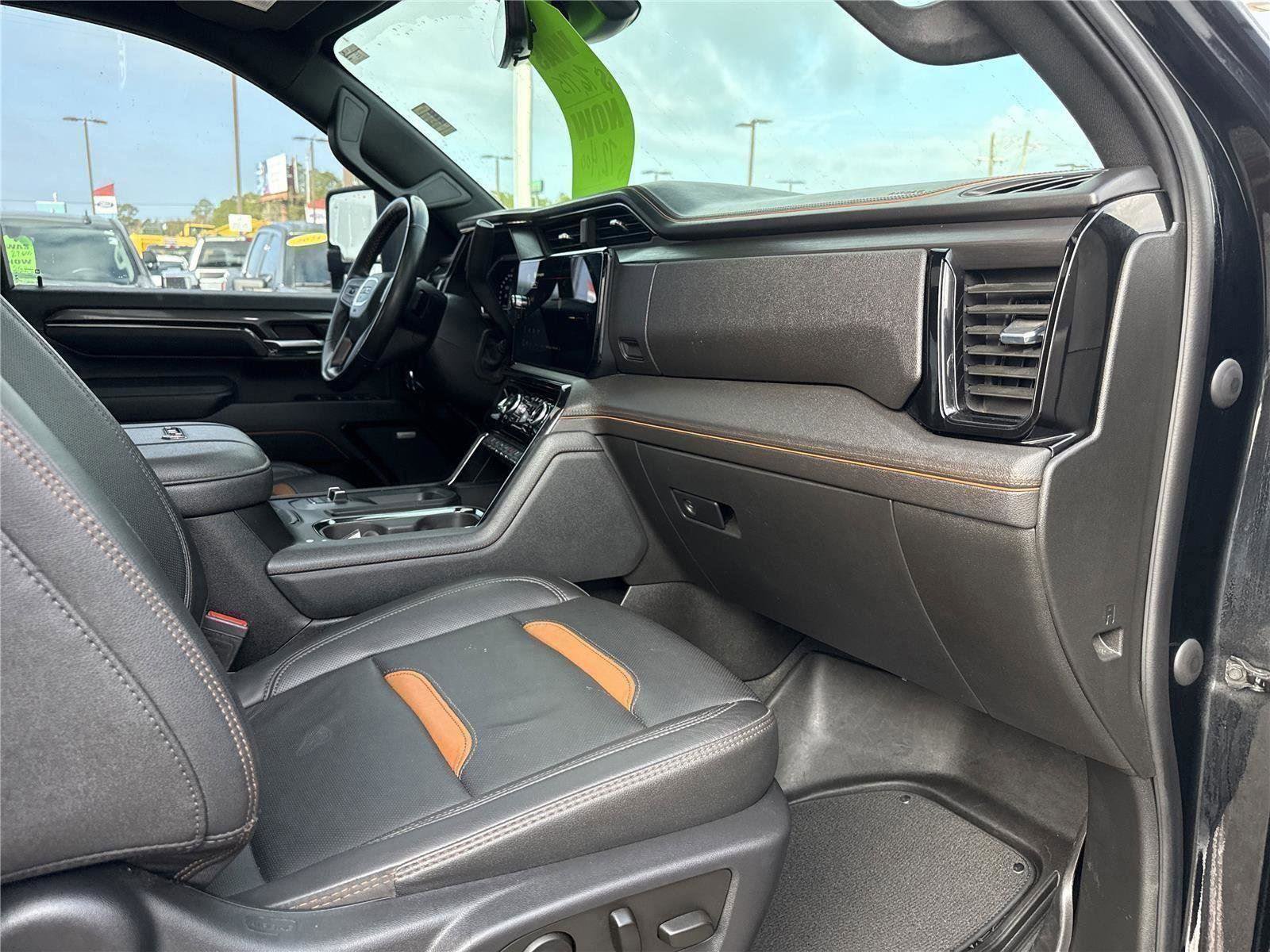 Used 2024 GMC Sierra 2500 AT4 w/ AT4 Premium Plus Package image 20