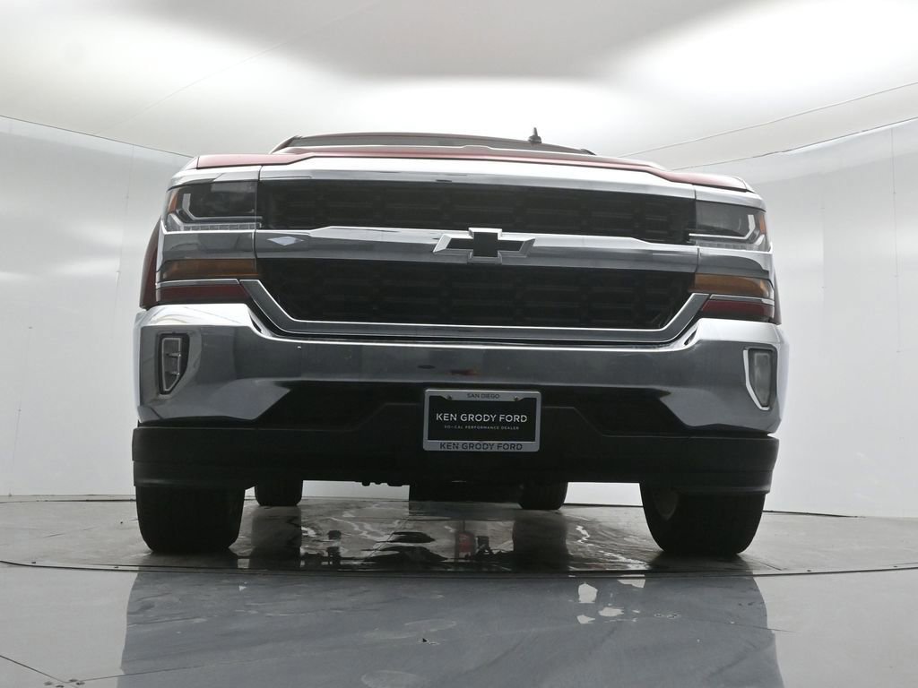 Used 2018 Chevrolet Silverado 1500 LT w/ All Star Edition image 16