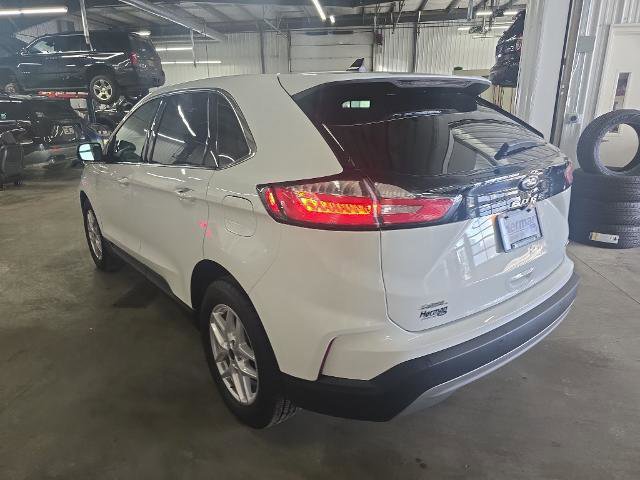 Certified 2024 Ford Edge SEL w/ Convenience Package image 3
