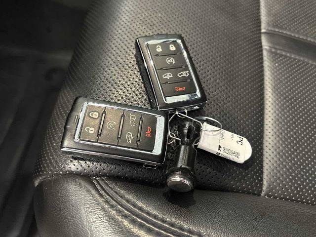 Used 2022 Jeep Wagoneer Series III w/ Premium Group I AWD/4WD image 33