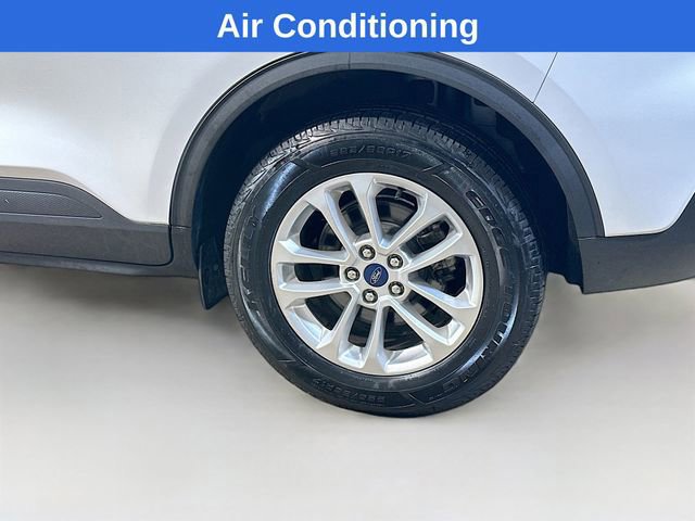 Certified 2021 Ford Escape SE image 9