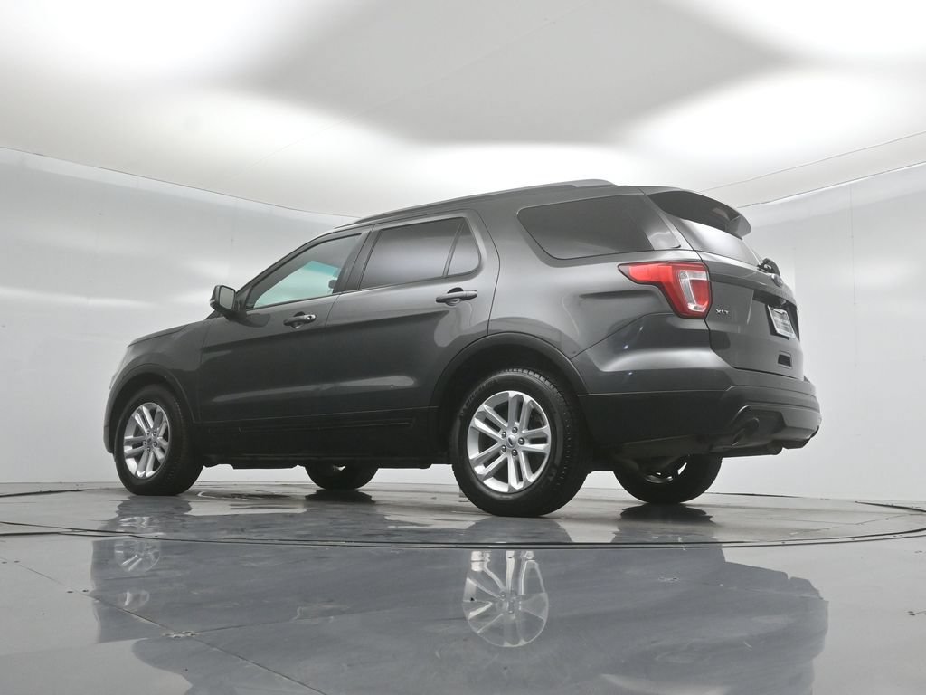 Certified 2017 Ford Explorer XLT w/ Equipment Group 202A FWD image 51