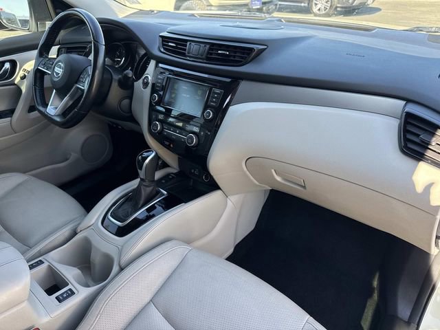 Used 2020 Nissan Rogue Sport SL w/ Premium Package image 37