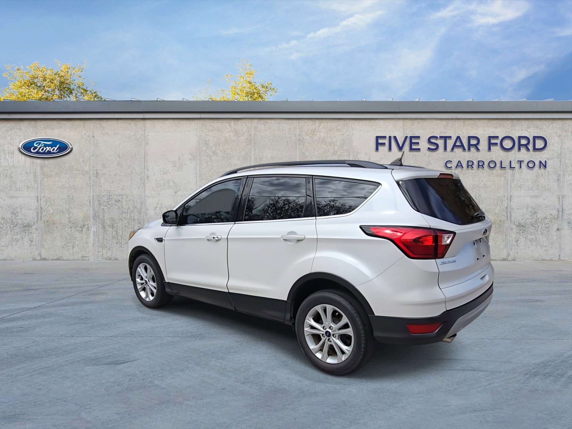 Certified 2019 Ford Escape SEL image 3