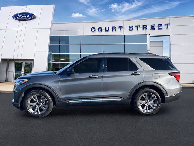 Certified 2025 Ford Explorer Active w/ Active Comfort Package AWD/4WD image 8