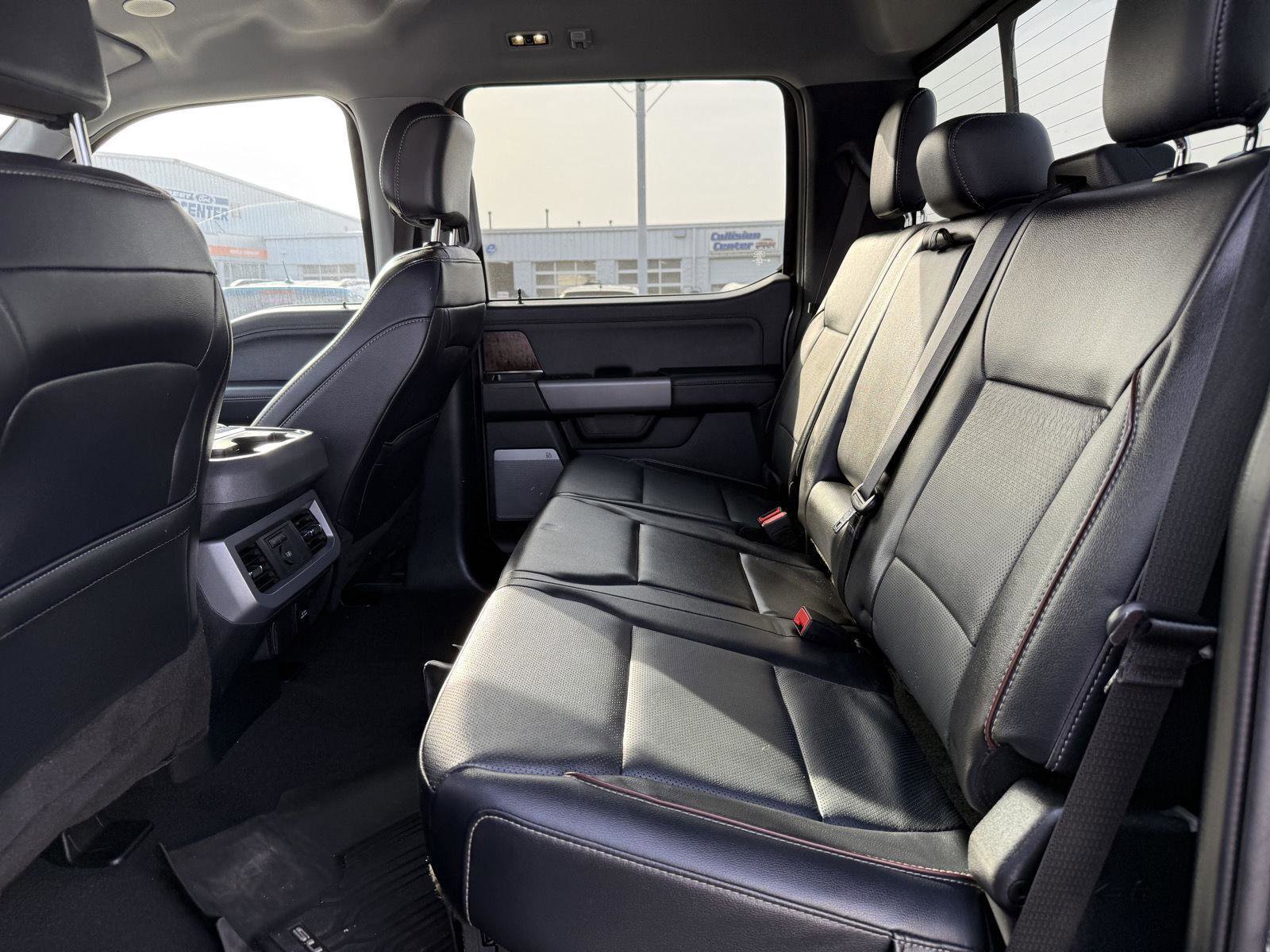 Certified 2024 Ford F250 Lariat w/ Lariat Ultimate Package AWD/4WD image 14