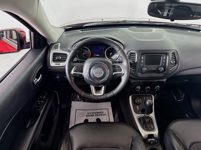 Used 2018 Jeep Compass Latitude w/ Cold Weather Group image 21