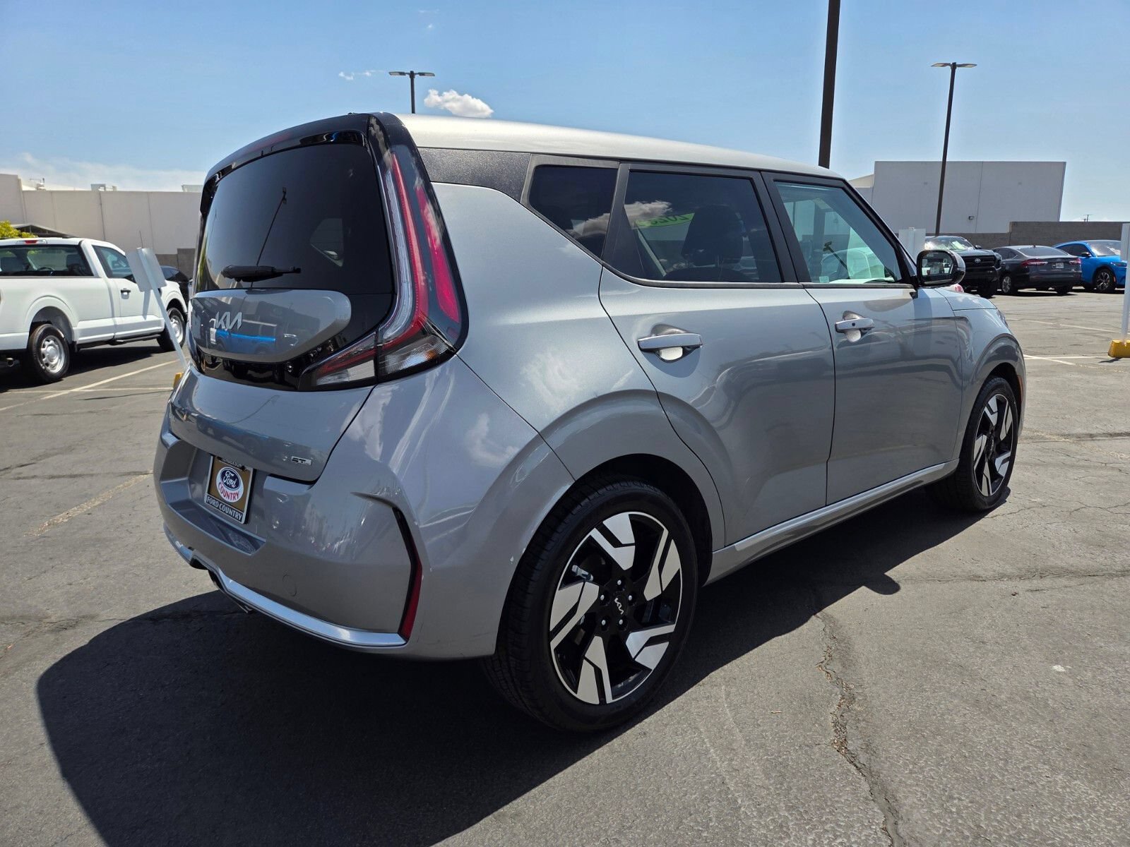 Used 2023 Kia Soul GT-Line w/ GT-Line Technology Package FWD image 6