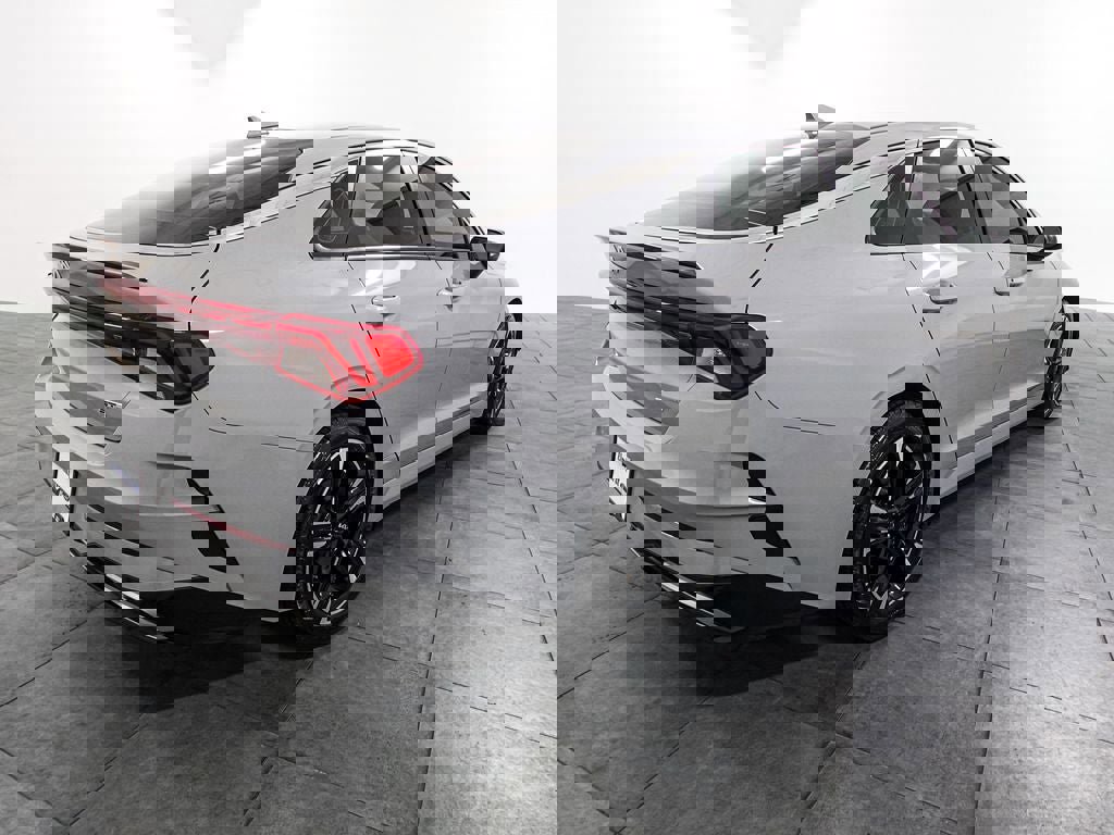 Used 2024 Kia K5 GT-Line w/ GT-Line Premium Package image 5