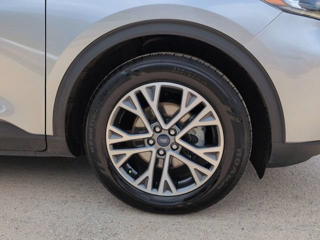 Certified 2021 Ford Escape SEL FWD image 12