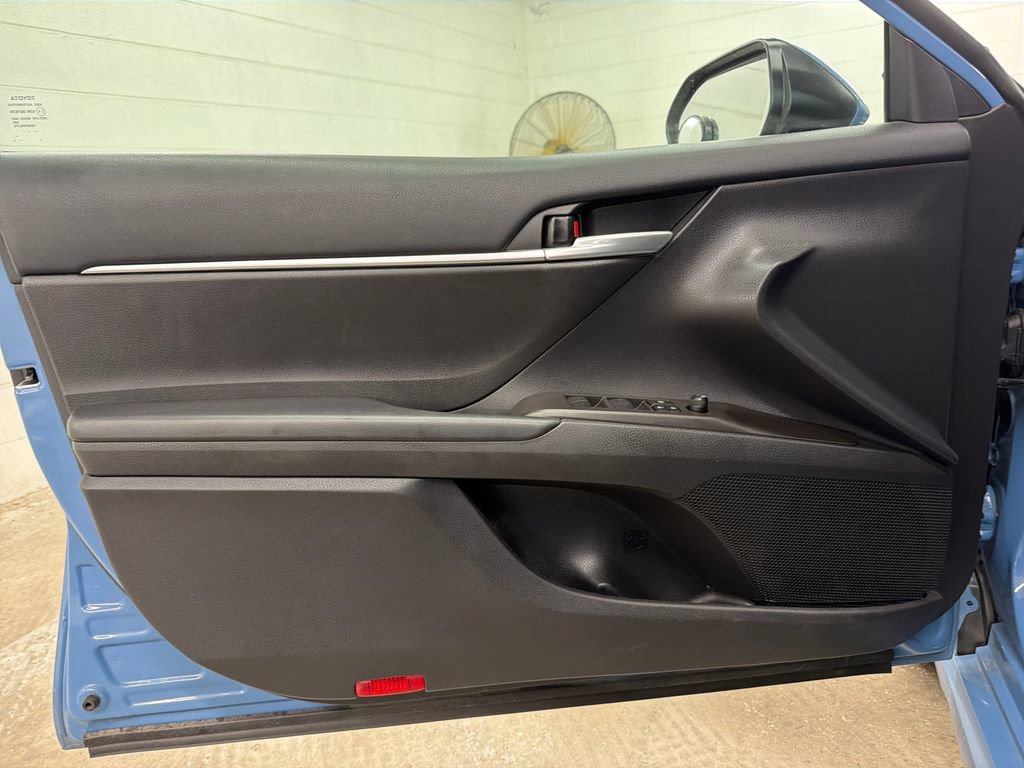 Used 2024 Toyota Camry SE FWD image 16
