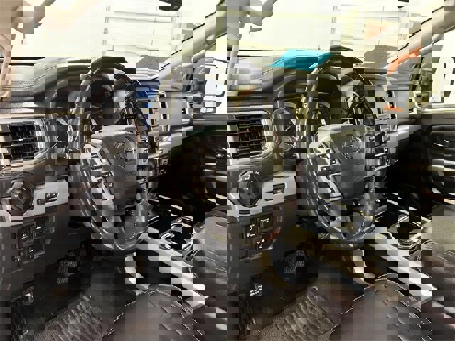 Used 2019 Nissan Titan PRO-4X w/ Pro-4x Convenience Package image 12