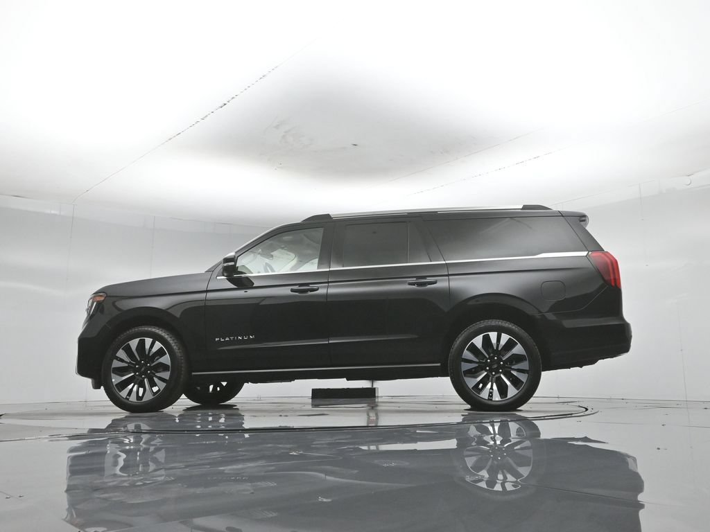 Certified 2025 Ford Expedition Max Platinum w/ Driver's Package AWD/4WD image 58