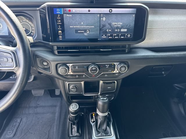 Used 2024 Jeep Wrangler Unlimited Sport AWD/4WD image 27