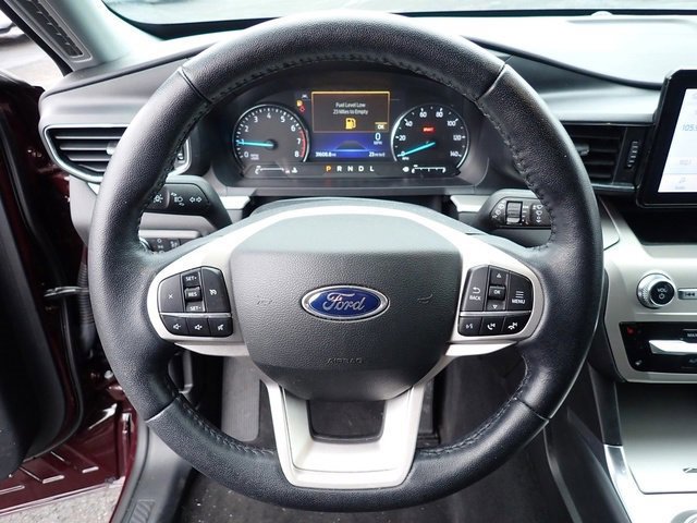 Certified 2022 Ford Explorer XLT w/ Equipment Group 202A image 25