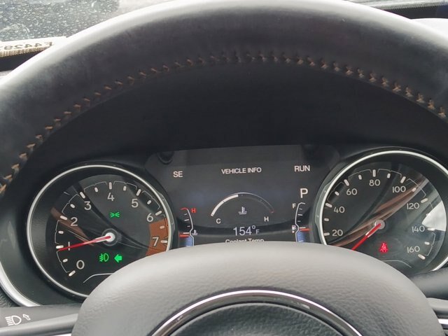 Used 2018 Jeep Compass Latitude w/ Popular Equipment Group FWD image 8