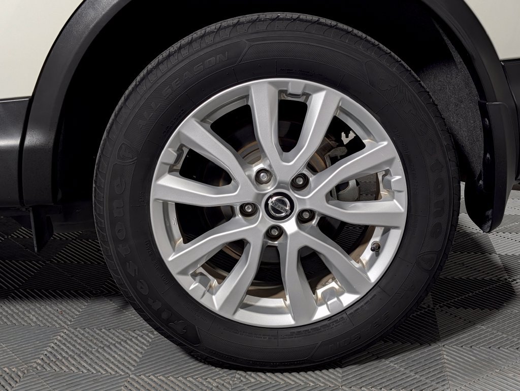 Used 2021 Nissan Rogue Sport SV FWD image 27