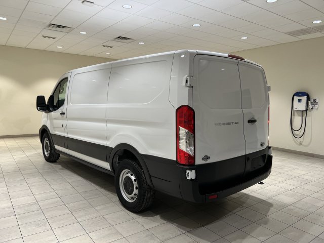 Certified 2024 Ford Transit 150 Low Roof RWD image 3