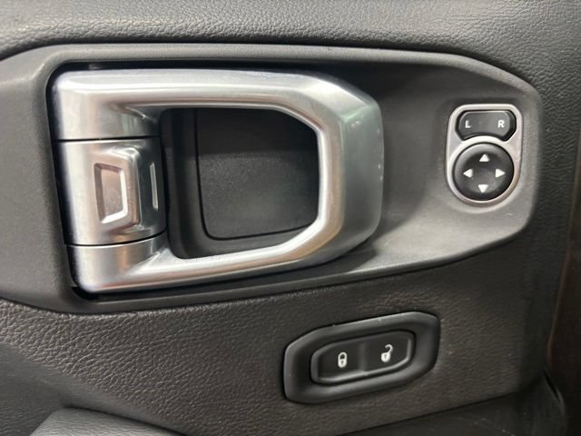 Used 2020 Jeep Wrangler Unlimited Rubicon AWD/4WD image 6