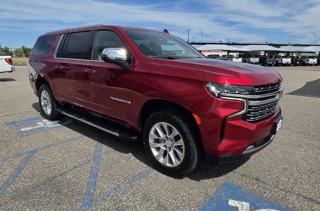 Used 2024 Chevrolet Suburban Premier AWD/4WD image 4