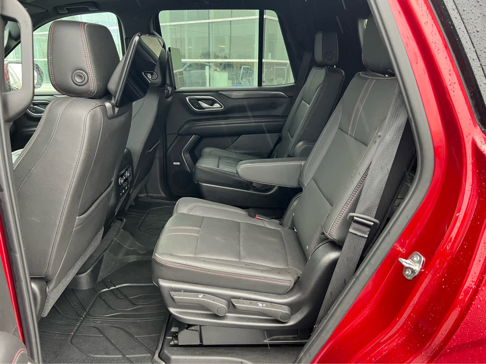 Used 2021 Chevrolet Tahoe RST w/ Luxury Package image 27