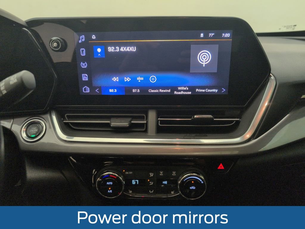 Used 2025 Chevrolet Trax ACTIV w/ Sunroof Package FWD image 27
