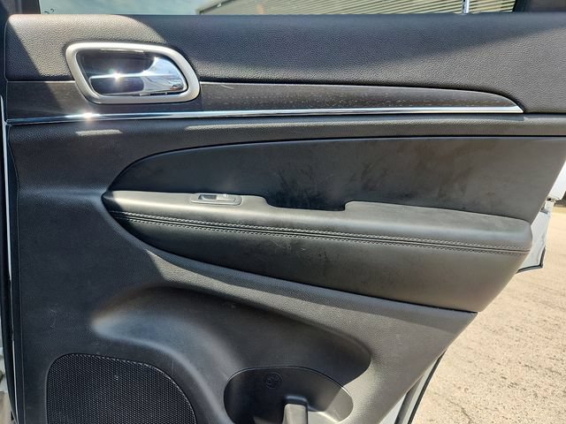 Used 2018 Jeep Grand Cherokee Limited AWD/4WD image 31