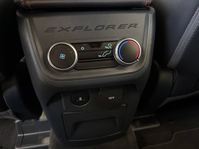 Certified 2025 Ford Explorer ST-Line AWD/4WD image 18