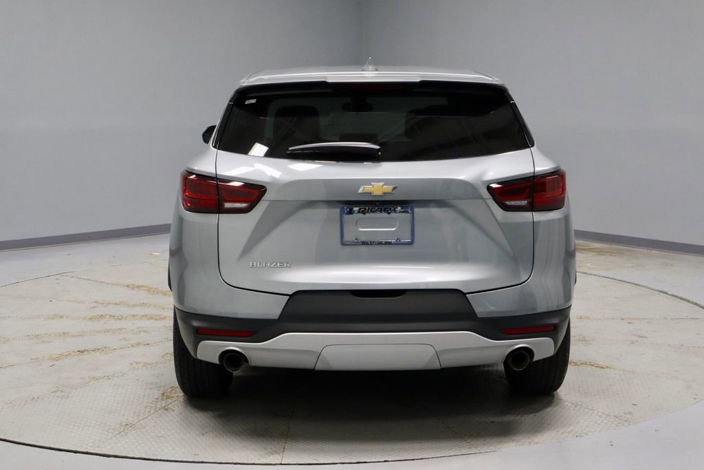 Used 2023 Chevrolet Blazer LT image 4