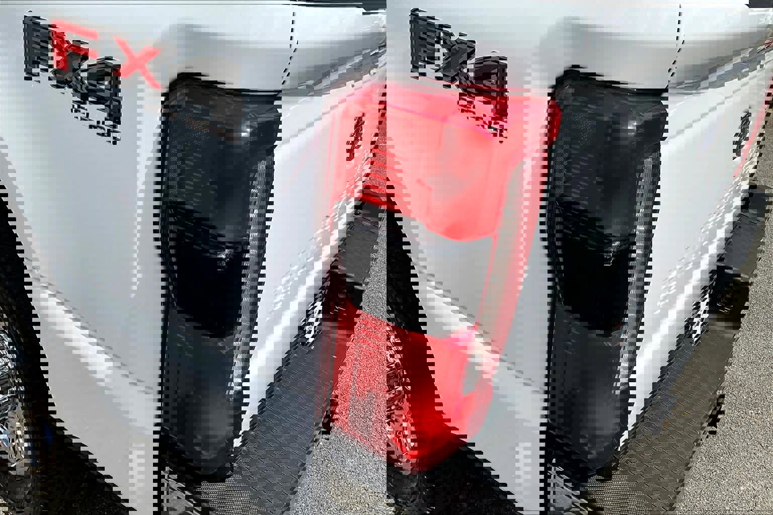 Certified 2026 Ford F250 Lariat w/ Chrome Package image 27