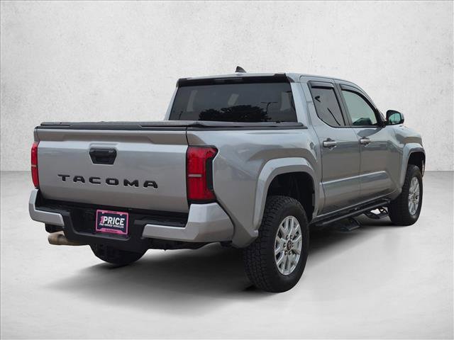 Used 2024 Toyota Tacoma SR5 AWD/4WD image 5