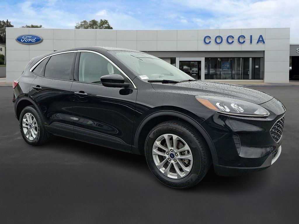 Certified 2020 Ford Escape SE image 6