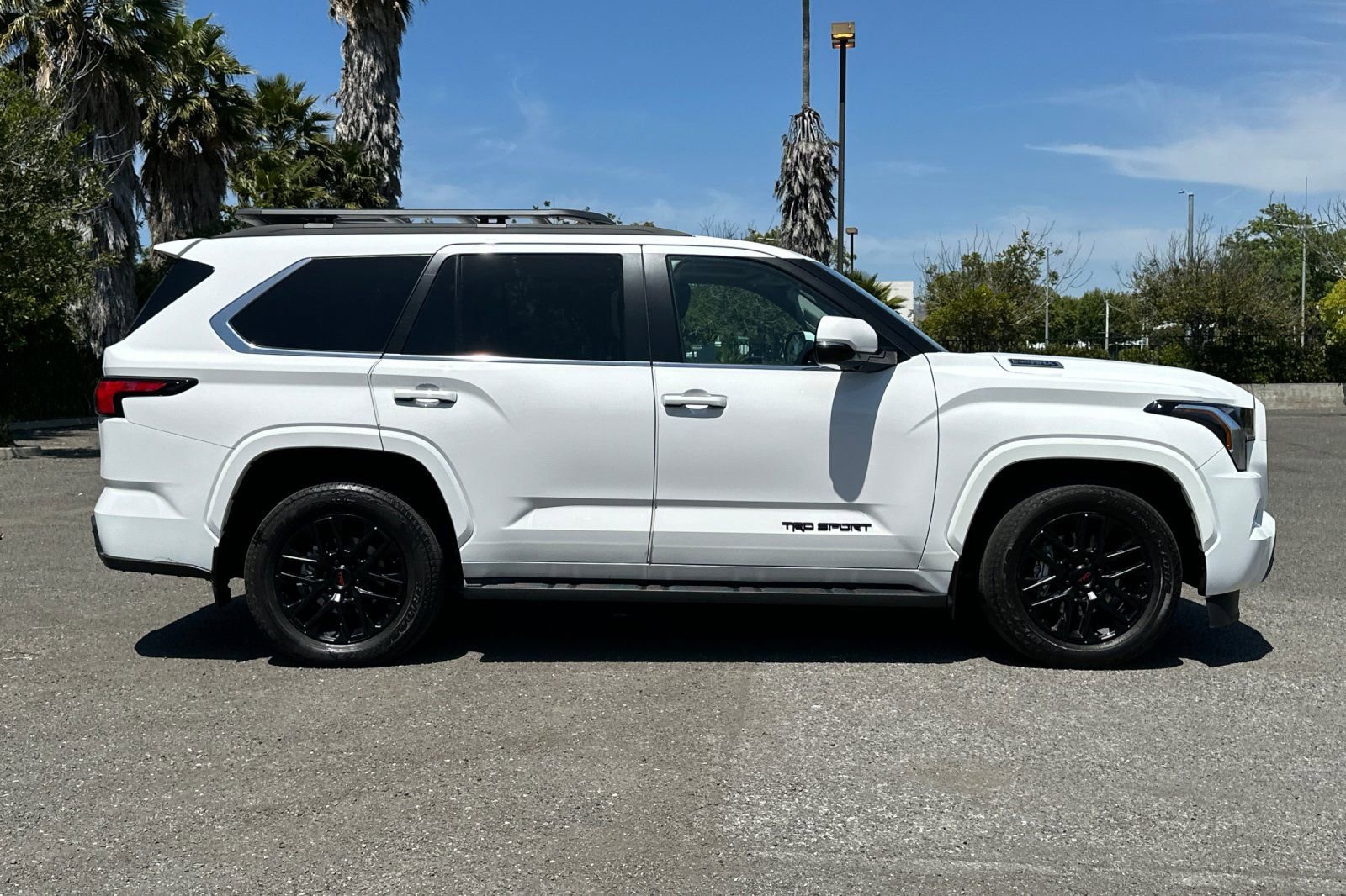 Used 2024 Toyota Sequoia SR5 w/ SR5 Premium Package AWD/4WD image 2