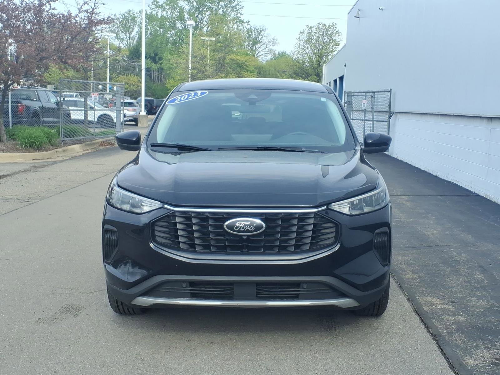 Certified 2023 Ford Escape Active w/ Tech Pack #2 AWD/4WD image 2