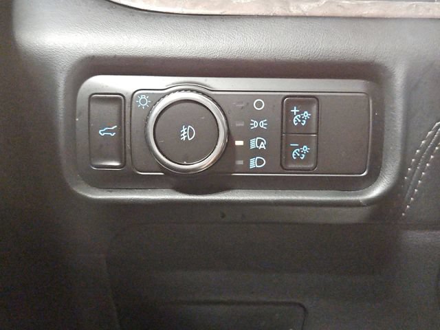 Certified 2023 Ford Explorer Platinum w/ Technology Package AWD/4WD image 36