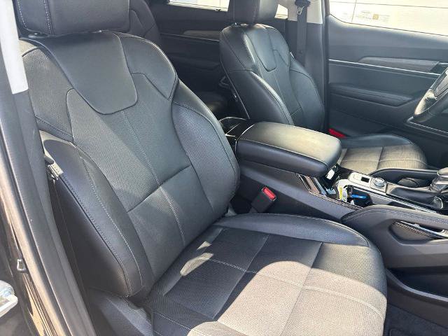 Used 2022 Kia Telluride EX w/ EX Premium Package AWD/4WD image 31
