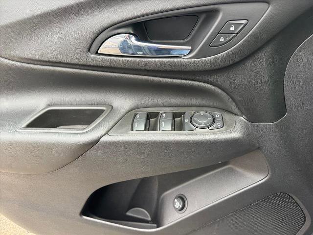 Used 2021 Chevrolet Equinox LT image 20