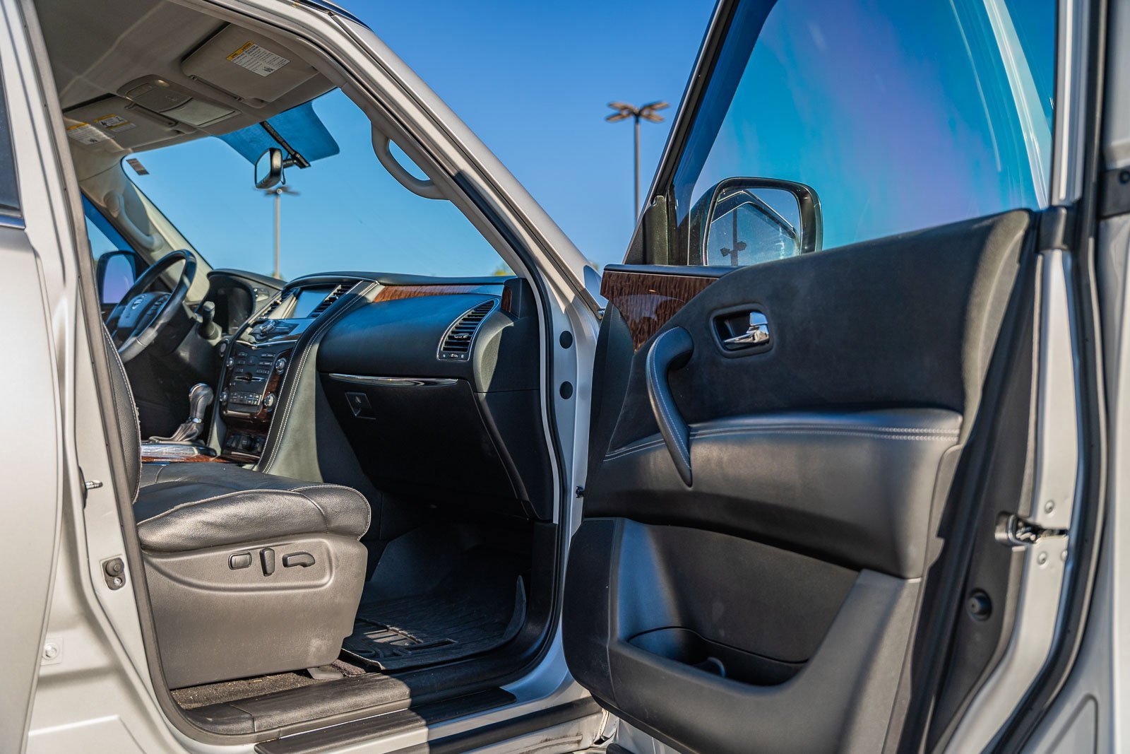 Used 2020 Nissan Armada SV w/ Driver Package image 12