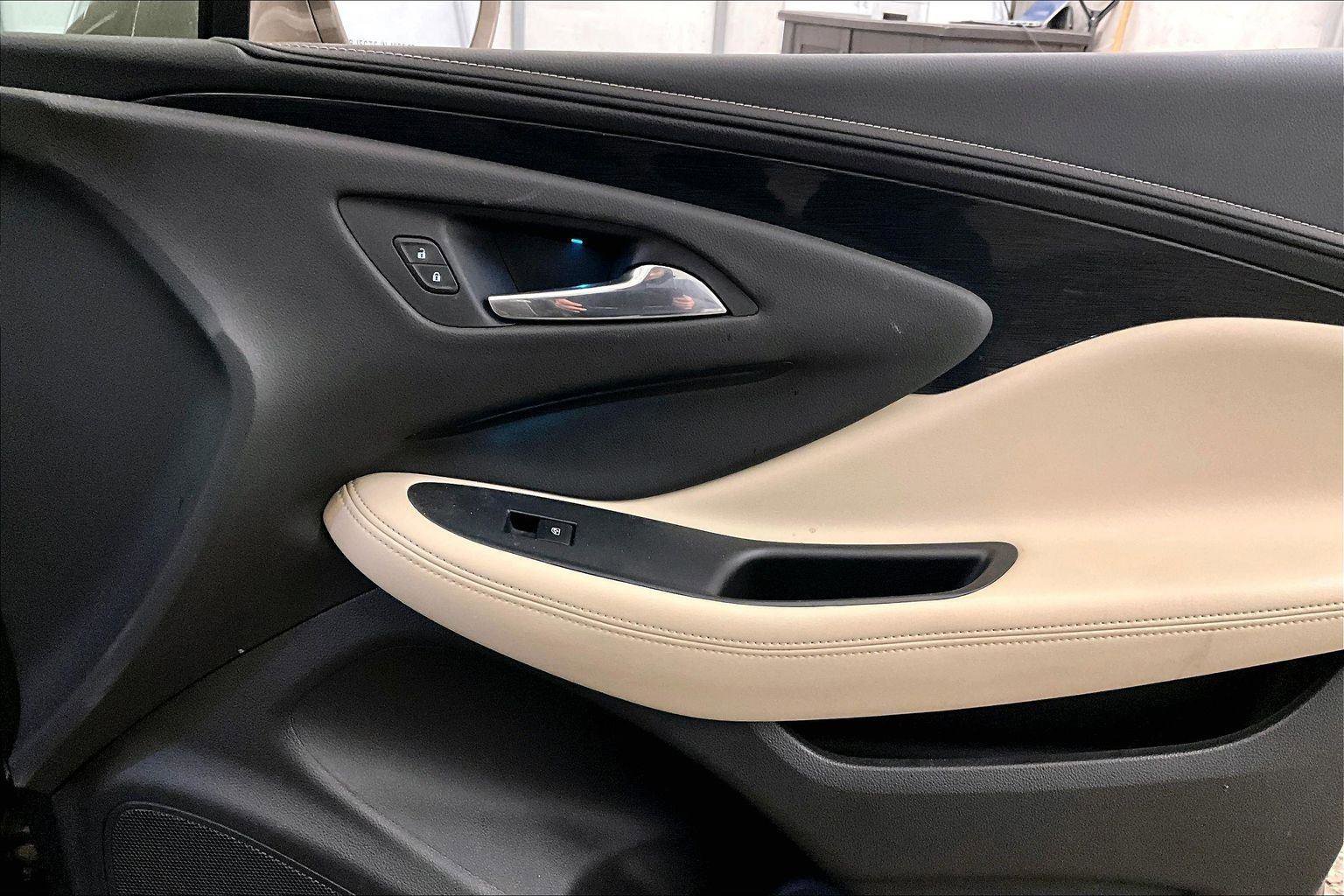 Used 2017 Buick Envision Preferred image 23